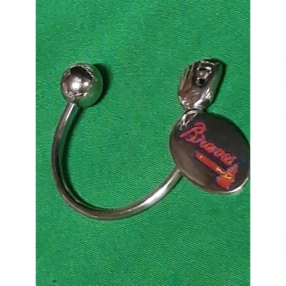Vintage 2005 Atlanta Braves Horseshoe Screw-Ball Keychain MLB Aminco